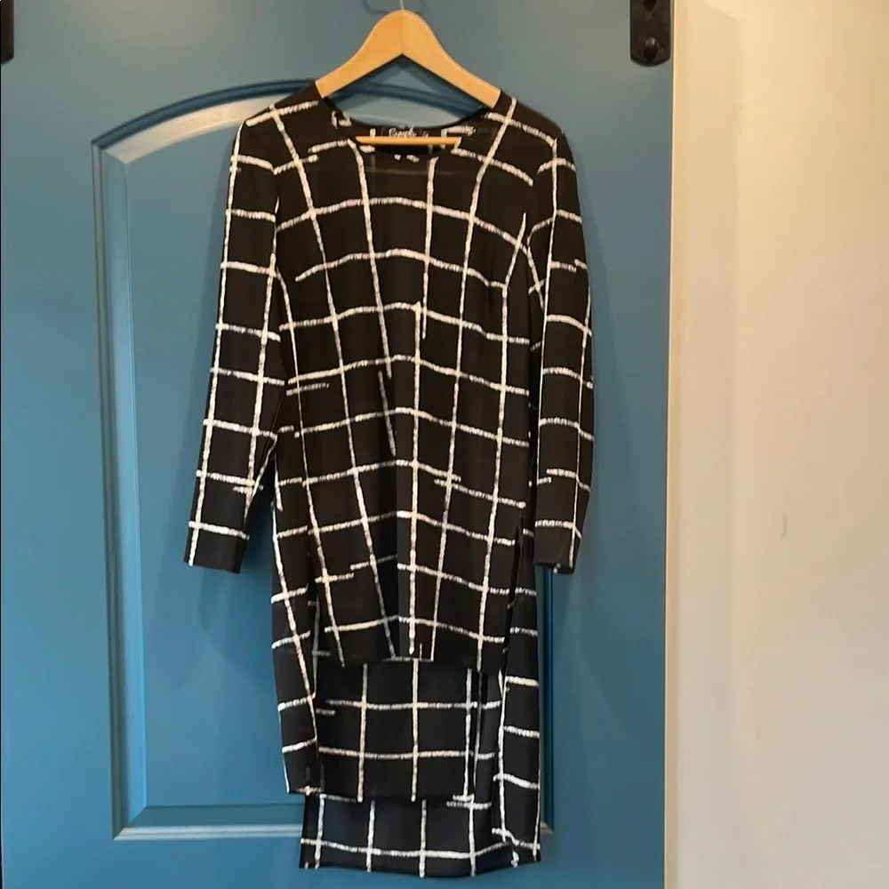 SYMPLI Stylish Black and White Checkered Tunic - Picture 5 of 7